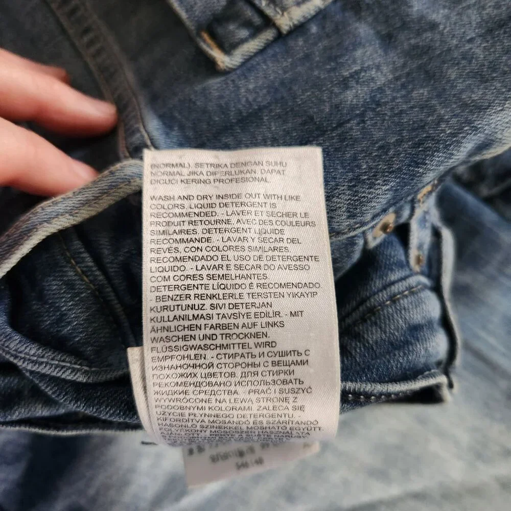 Levis Capri Pants Denim